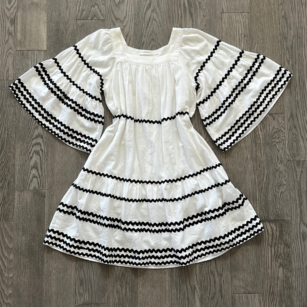 🌼LISA MARIE HERNANDEZ🌼 Tiered Bell Sleeve Linen Dress, Size S